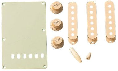 Fender - Strat Accessory Kit Aged White