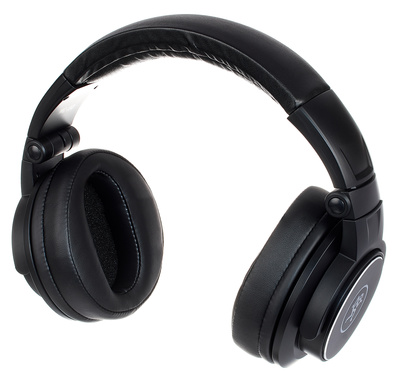Mackie - MC-150 Mackie - MC-150